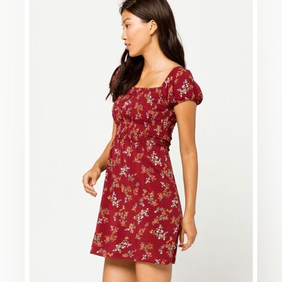 SKY AND SPARROW FLORAL Smocked Peasant Burgundy Dress-SIZE SMALL NWT - Picture 3 of 7